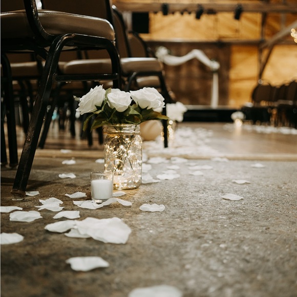 Other - Elegant White Rose Mason Jar Centerpiece